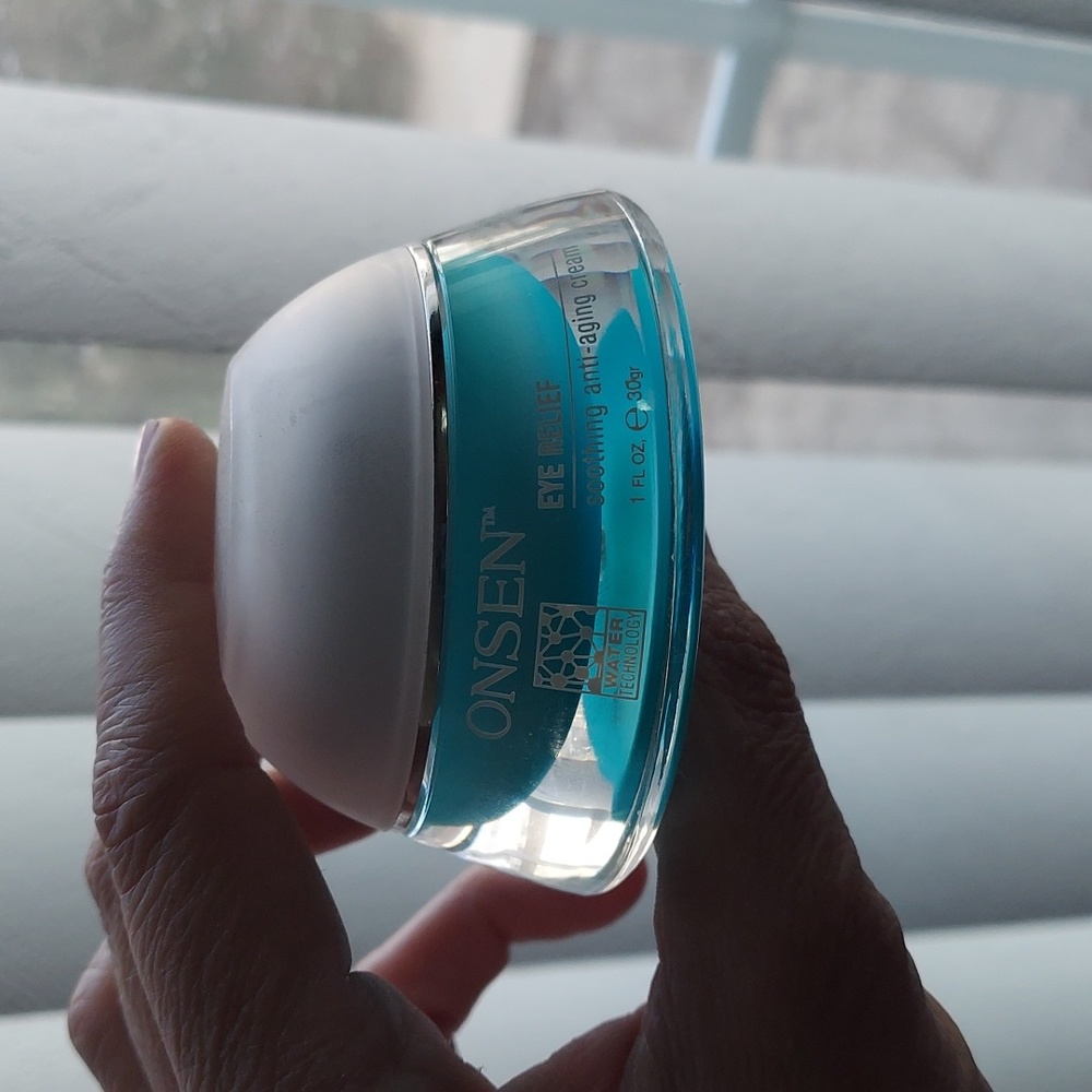 Onsen Anti-aging eye cream